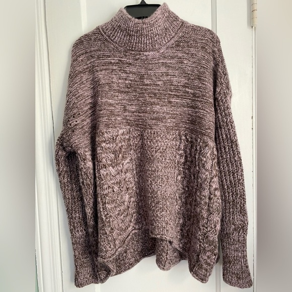 NWT- Women's Simply Vera Vera Wang
Cable-Knit Funnel Sweater, Size: XL - Picture 1 of 8